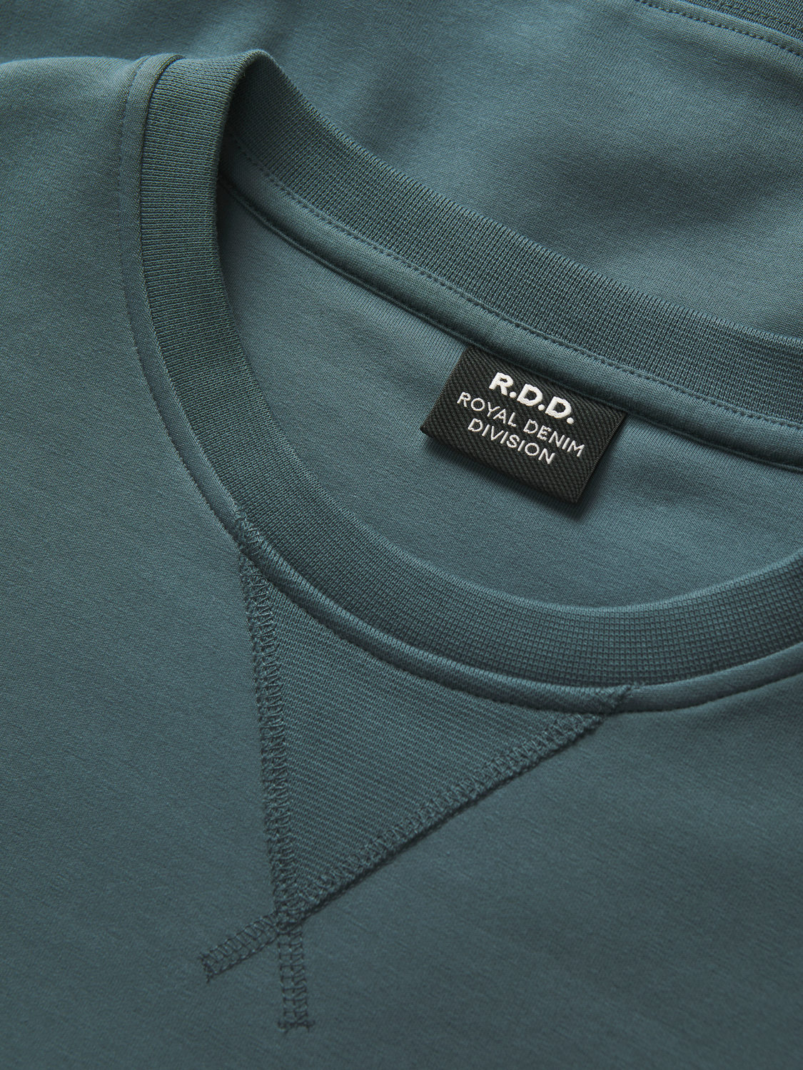 model_shot-detail